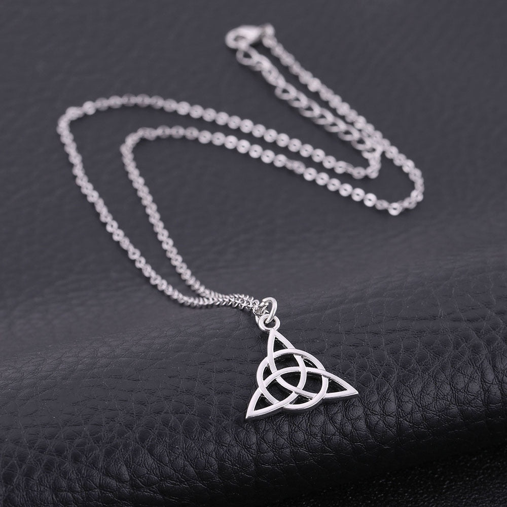 Witch Knot - Triqueta Earrings or Necklace - Elementsofthewitch