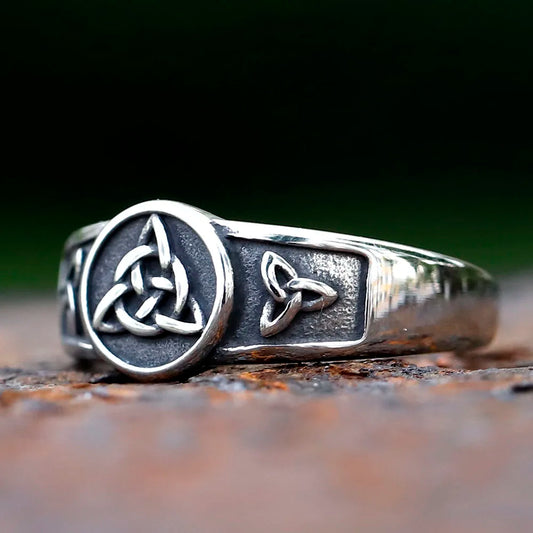 Witch's Knot Protection Ring - Elementsofthewitch
