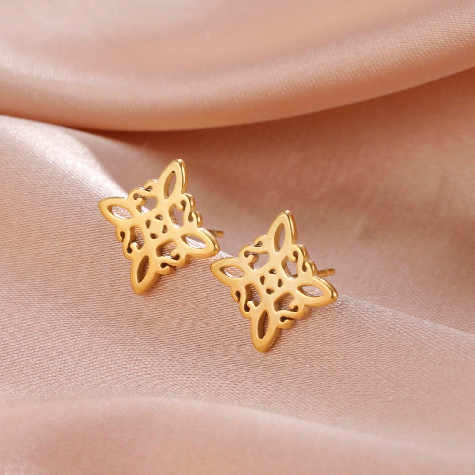 Witch Knot Stud Earrings - Elementsofthewitch
