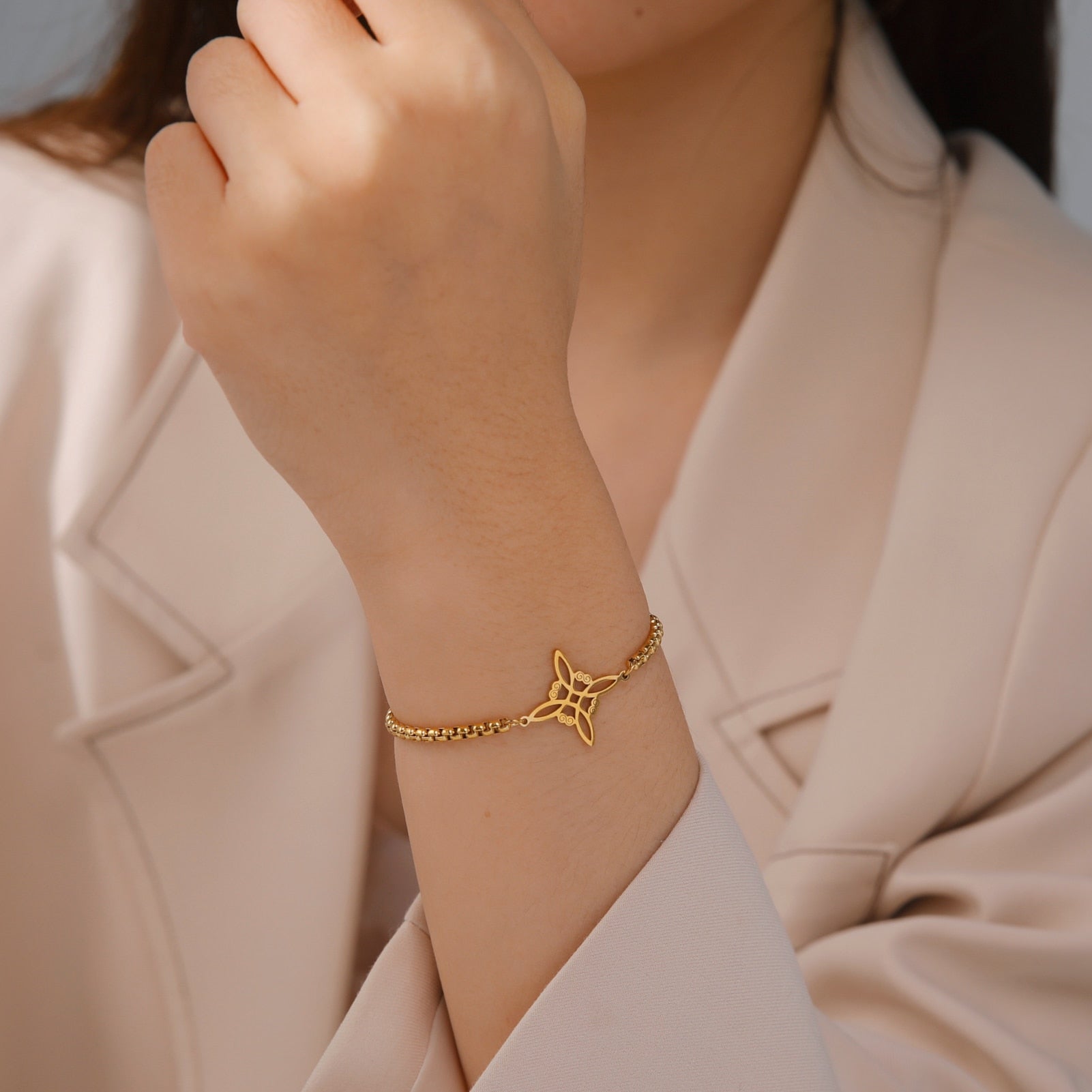 Witch Knot Charm Bracelet - Elementsofthewitch