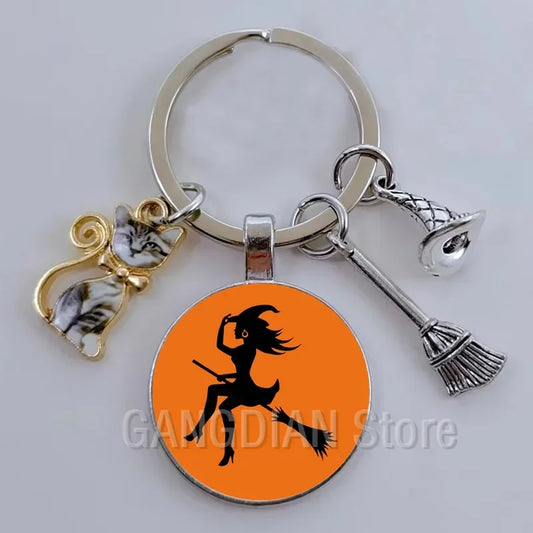 Witch's Hat & Broomstick Keychain - Elementsofthewitch
