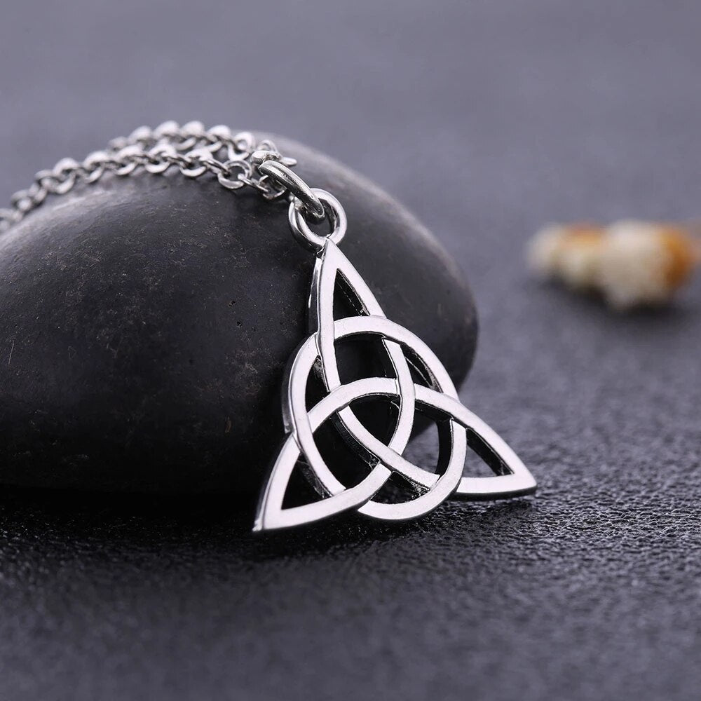 Witch Knot - Triqueta Earrings or Necklace - Elementsofthewitch