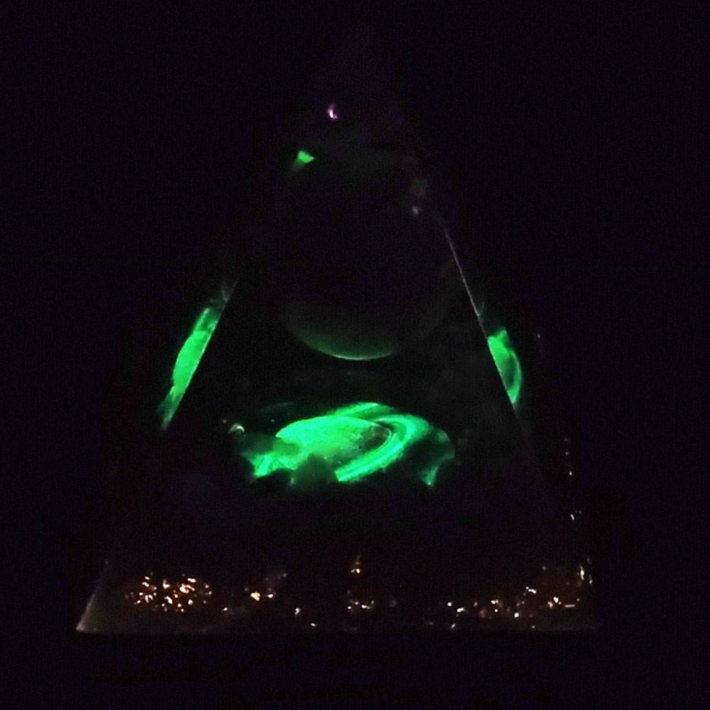 Glow In The Dark Planet Orgone Pyramid - Elementsofthewitch