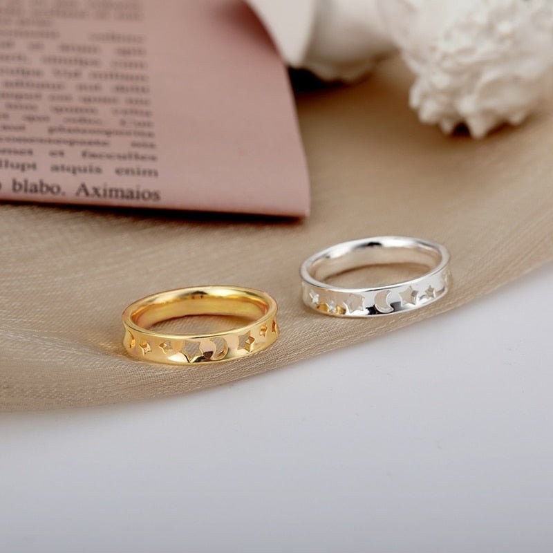 Hollow Star And Moon Ring - Elementsofthewitch