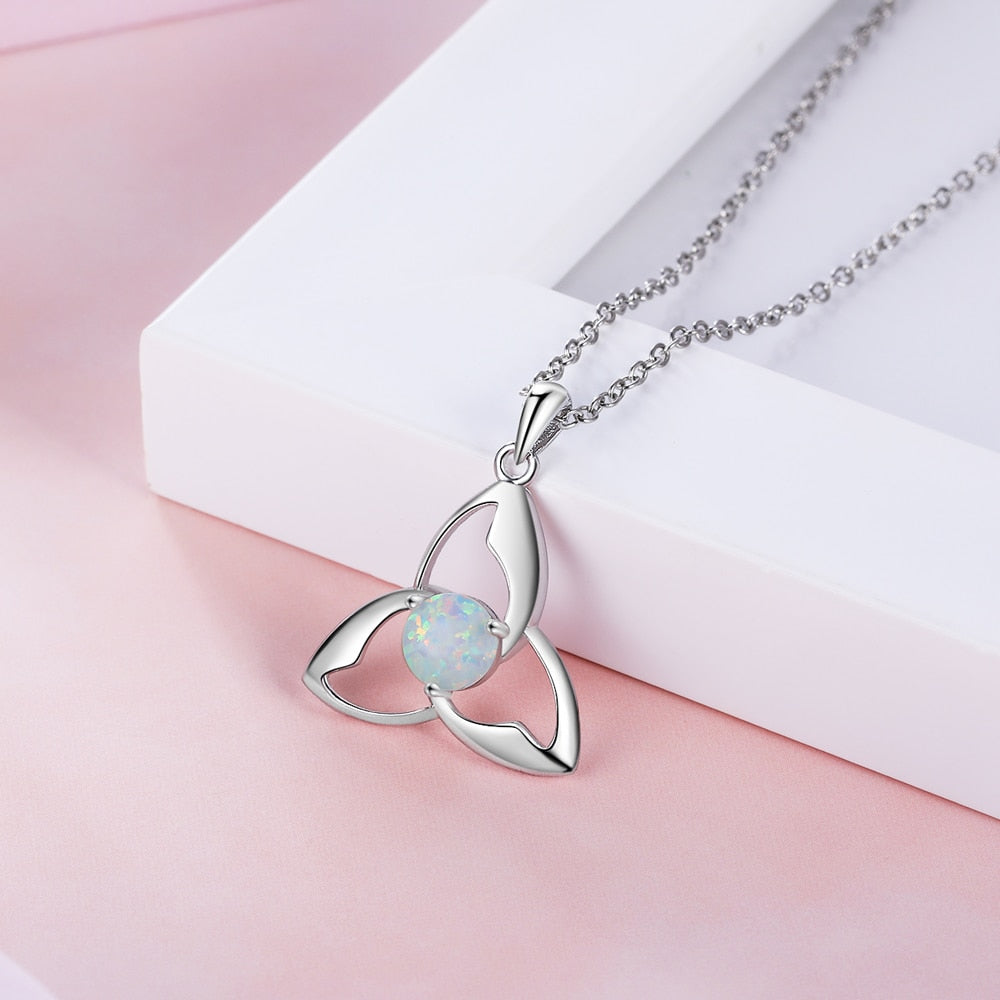 Vintage Opal Celtics Knot Triquetra Necklace - Elementsofthewitch