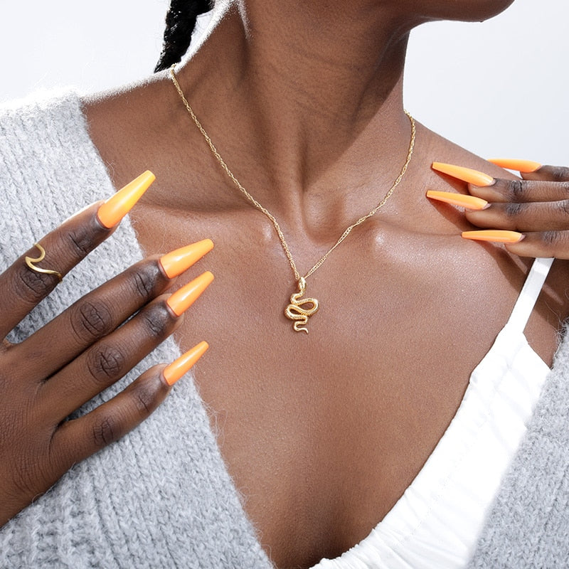Snake Pendant Necklace - Elementsofthewitch