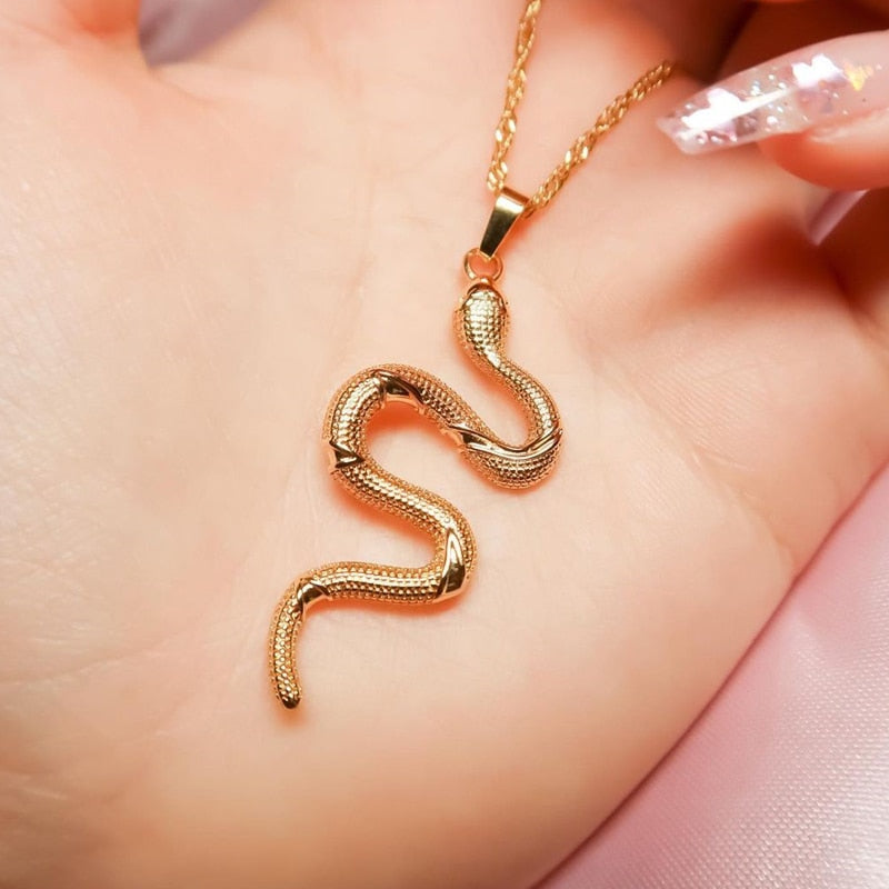 Snake Pendant Necklace - Elementsofthewitch