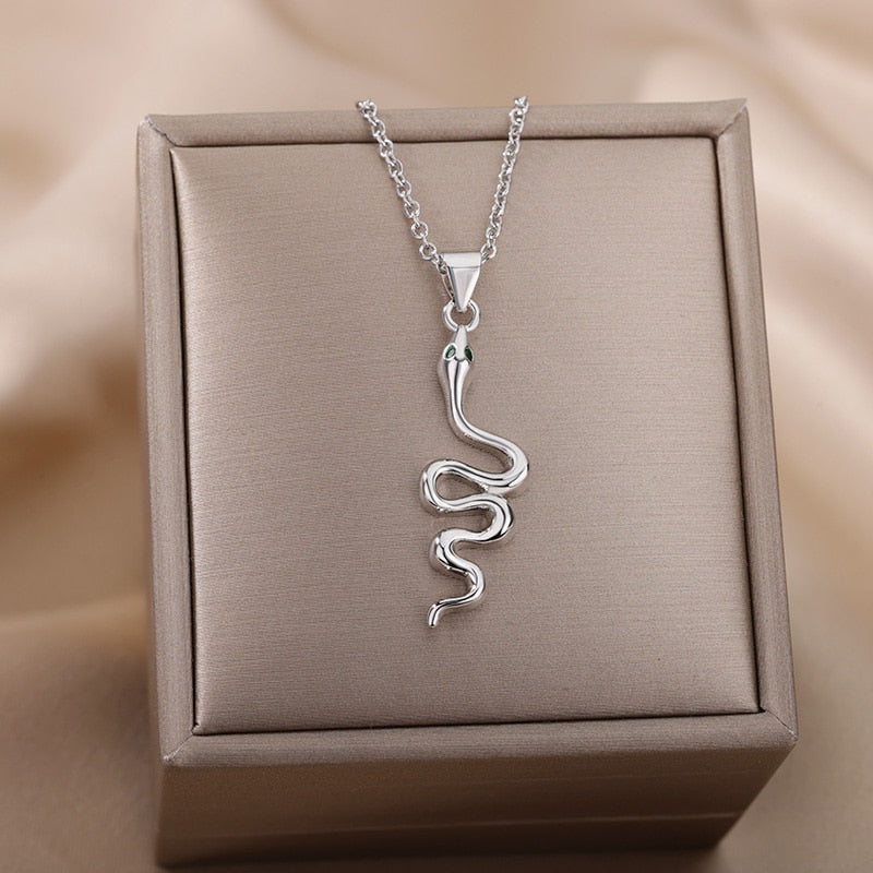 Snake Pendant Necklace - Elementsofthewitch