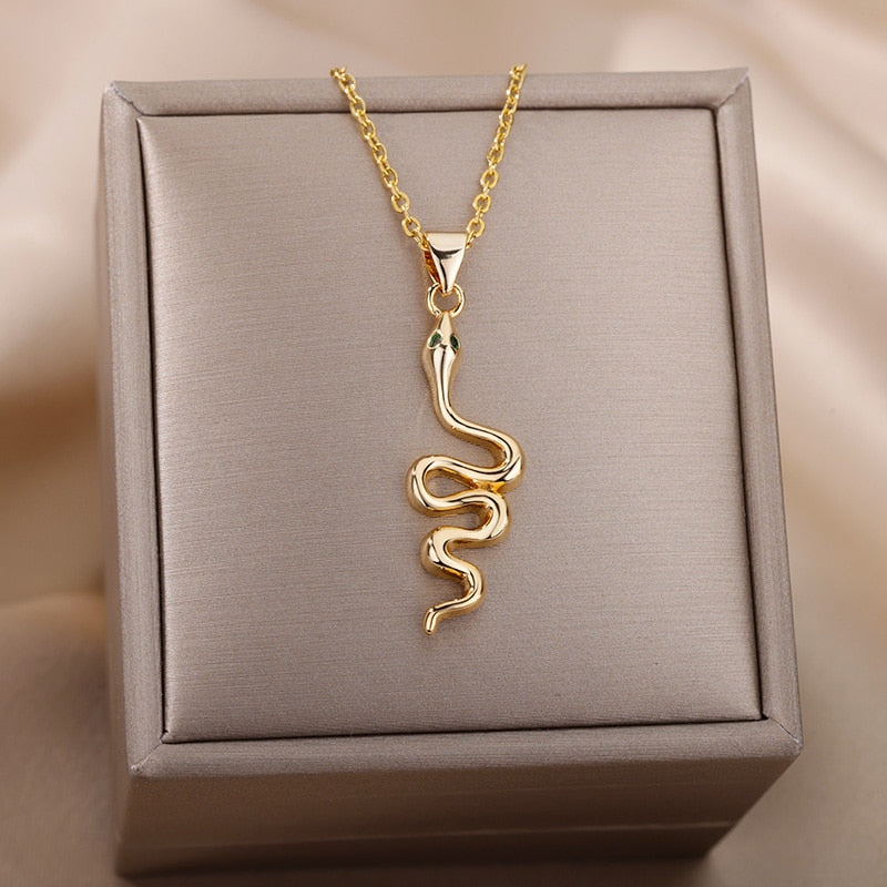 Snake Pendant Necklace - Elementsofthewitch