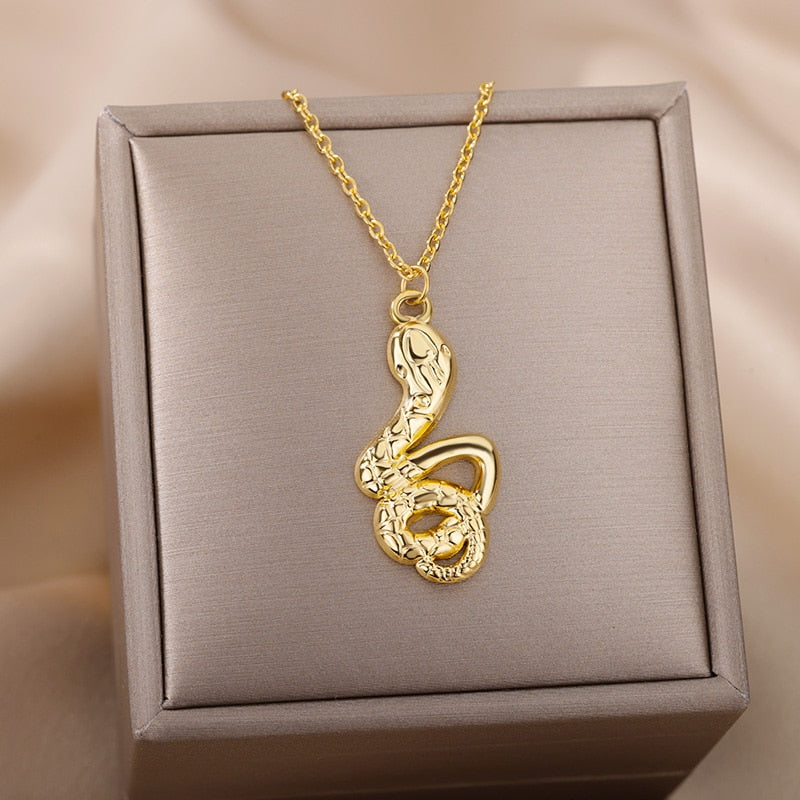 Snake Pendant Necklace - Elementsofthewitch